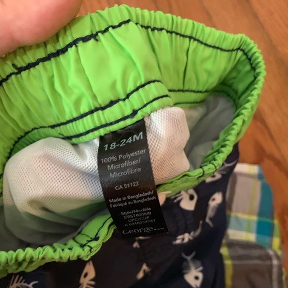 Toddler boy Swimmer Trunks - Picture 2 of 2
